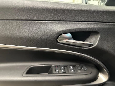 Jeep Avenger BEV 115kW (156CV) Summit