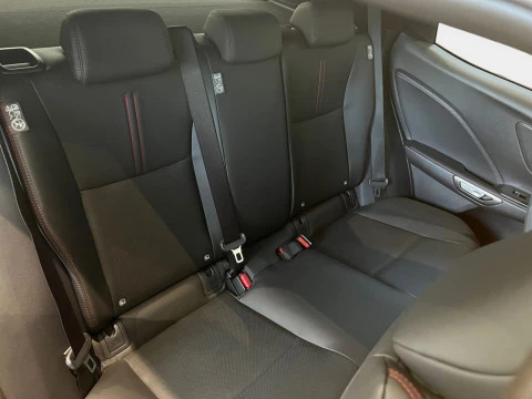 Lexus LBX 1.5 136cv HEV Emotion