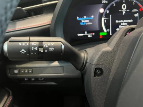 Lexus LBX 1.5 136cv HEV Emotion