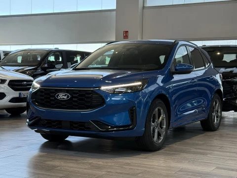 Ford Kuga ST-Line 2.5 Duratec FHEV 132kW Auto Ford Kuga ST-Line 2.5 Duratec FHEV 132kW Auto