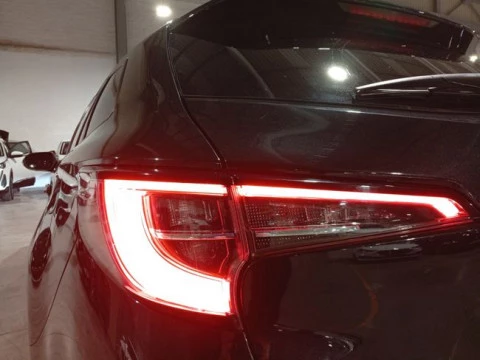 Toyota Corolla 1.8 125H BUSINESS PLUS E-CVT TOU SPORT