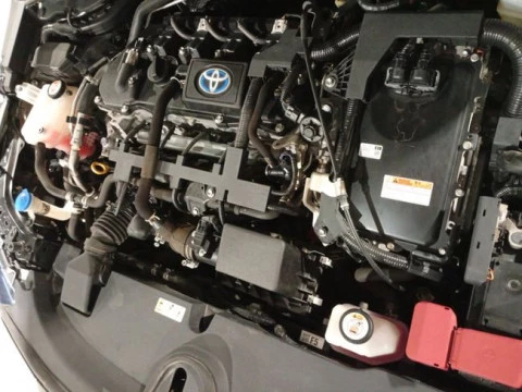 Toyota Corolla 1.8 125H BUSINESS PLUS E-CVT TOU SPORT