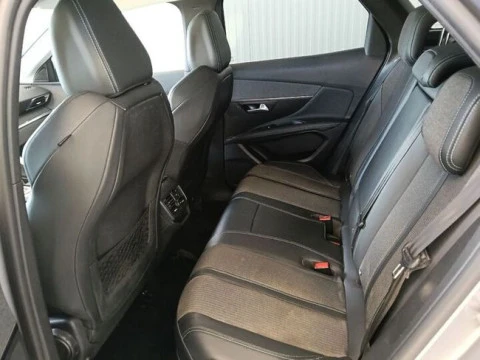 Peugeot 3008 Hybrid 225 e-EAT8 Allure Pack