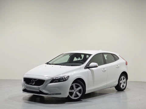 Volvo V40 2.0 122 cv