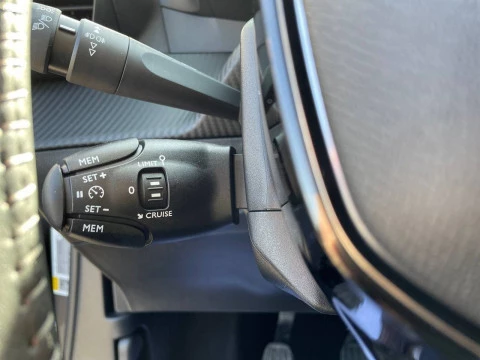 Peugeot 2008 Allure Pack Puretech 130 S&S 6 Vel. MAN