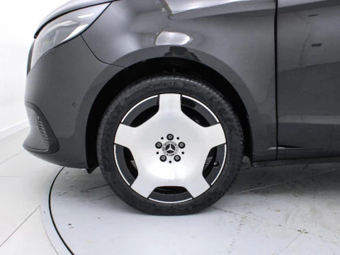 Mercedes-Benz Clase V V 300D AVANTGARDE LARGO 4M