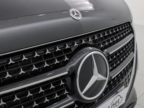 Mercedes-Benz Clase V V 300D AVANTGARDE LARGO 4M