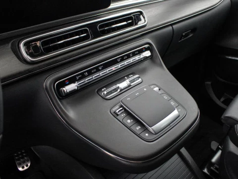 Mercedes-Benz Clase V V 300D AVANTGARDE LARGO 4M