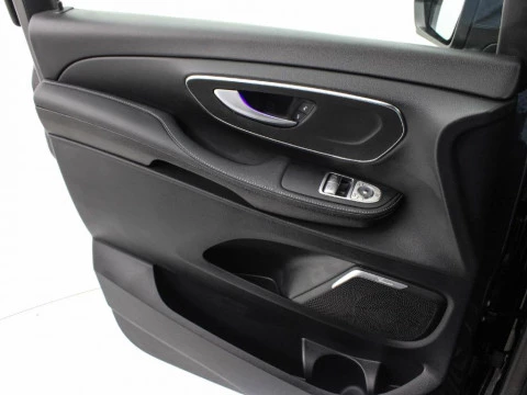 Mercedes-Benz Clase V V 300D AVANTGARDE LARGO 4M