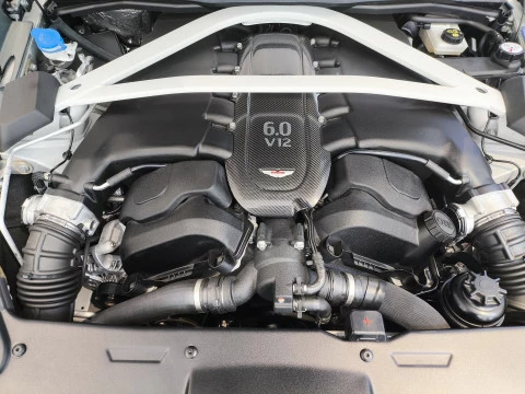 Aston Martin Vanquish Zagato Speedster