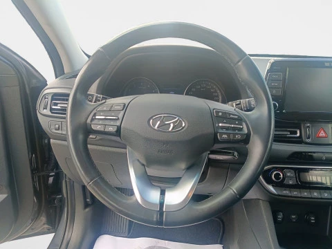 Hyundai i30   1.0 TGDI Essence 120