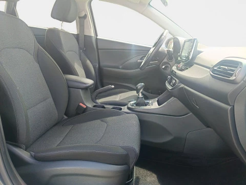 Hyundai i30   1.0 TGDI Essence 120