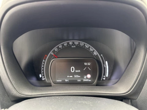 Toyota Aygo X Cross 1.0 VVT-I 72CV Play