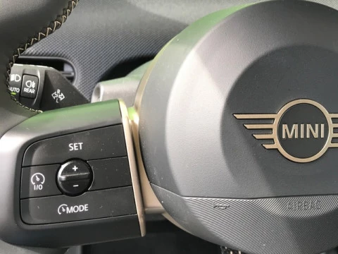 MINI Cooper  SE 160 kW (218 CV)