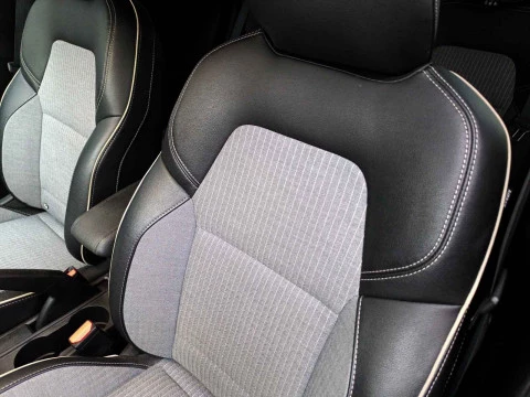 Renault Clio RENAULT CLIO TECHNO TCE 90 (67KW)