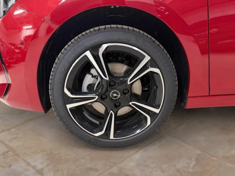 Opel Corsa 1.2T XHLHybrid 81kW GS eDCT