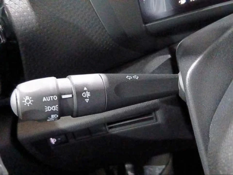 Citroën C4 Hybrid 145 Business Edition e-DCS6 107 kW (145 CV)