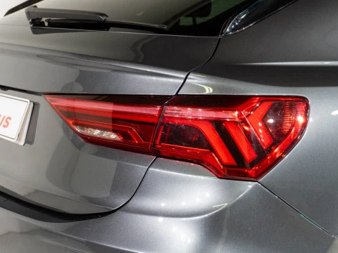 Audi Q3 Sportback 35 TFSI 110kW(150CV) S tronic Black Line