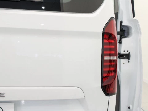 Volkswagen Caravelle 2.0 TDI AUTO SWB 150 4P 7 PLAZAS