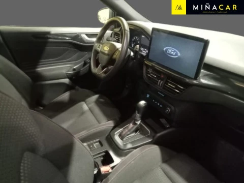 Ford Focus 1.0 Ecoboost MHEV 114kW ST-Line Auto