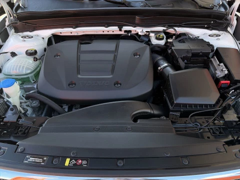 Volvo XC40 T2 Momentum Core 95 kW (129 CV)