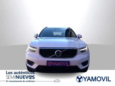 Volvo XC40 T2 Momentum Core 95 kW (129 CV)