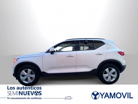 Volvo XC40 T2 Momentum Core 95 kW (129 CV)