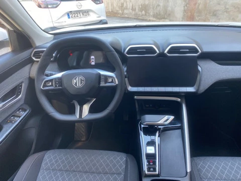MG ZS Hybrid+ Luxury