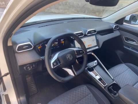 MG ZS Hybrid+ Luxury