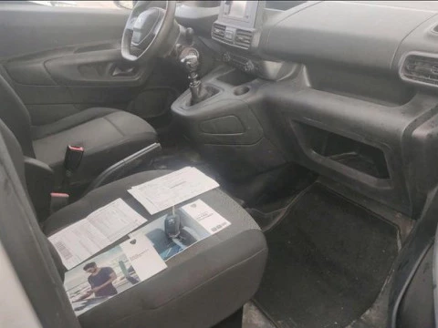 Peugeot Partner Pro Standard 600kg BlueHDi 73kW furgón