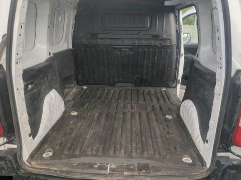 Peugeot Partner Pro Standard 600kg BlueHDi 73kW furgón