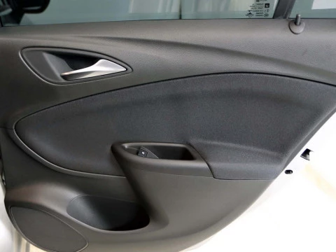 Opel ASTRA 1.6 CDTI 81KW SELECTIVE PRO S/S 5P