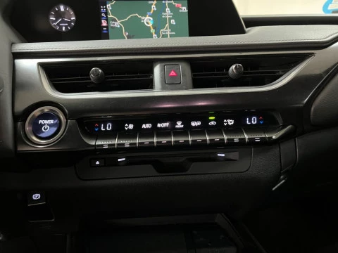 Lexus UX 2.0 250h Business Navigation
