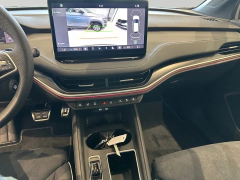 Skoda Elroq 210 KW 82 KWH (77 KWH NETA) SPORTLINE