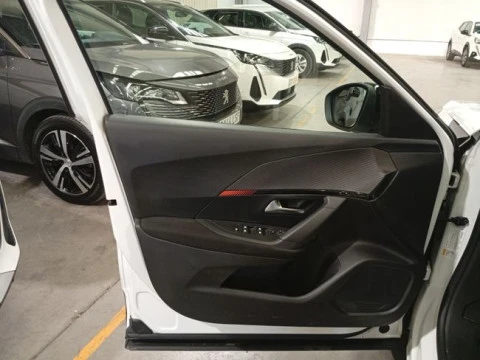 Peugeot 2008 Active BlueHDI 81kW (110CV)