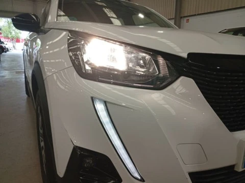 Peugeot 2008 Active BlueHDI 81kW (110CV)