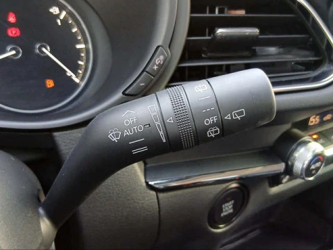 Mazda CX-30 e-Sky G MHEV Centre-Line AT 103 kW (140 CV)