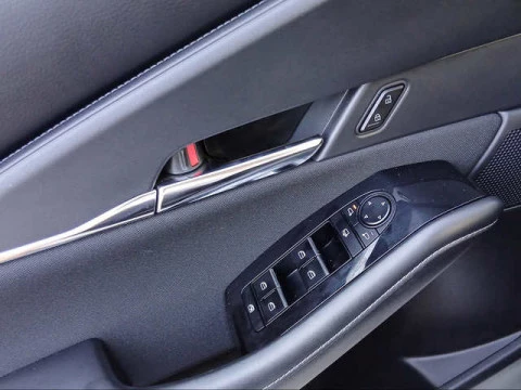 Mazda CX-30 e-Sky G MHEV Centre-Line AT 103 kW (140 CV)