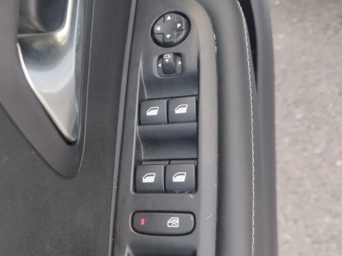 Peugeot 208 Allure Puretech 100