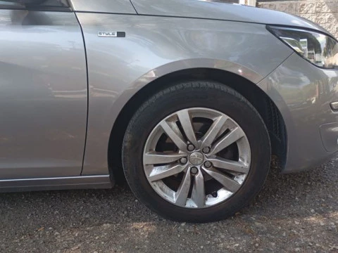 Peugeot 308 SW Active 1.2 PureTech 96KW (130CV) S&S