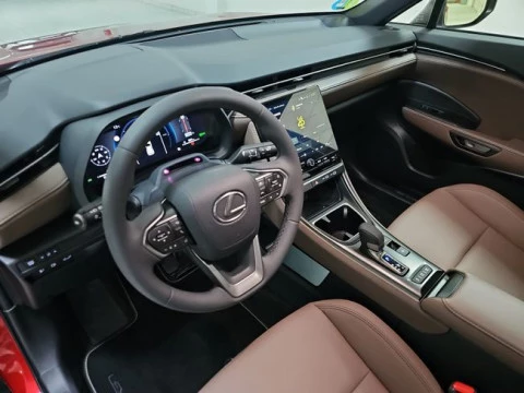 Lexus LBX 1.5 136cv HEV Elegant+