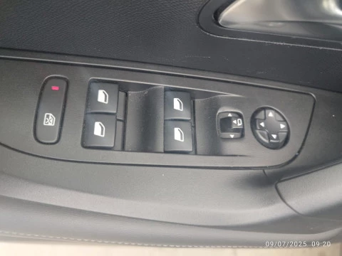 Peugeot 2008 Allure Puretech 130 S&S EAT8