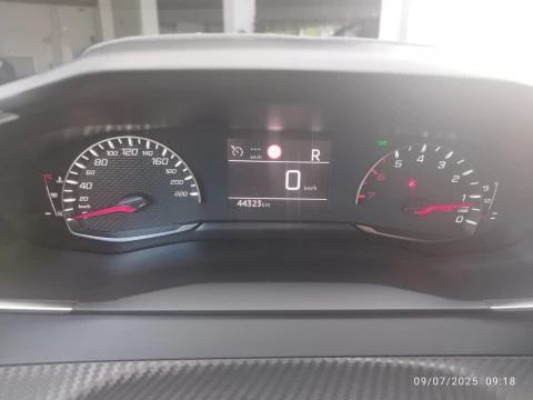 Peugeot 2008 Allure Puretech 130 S&S EAT8