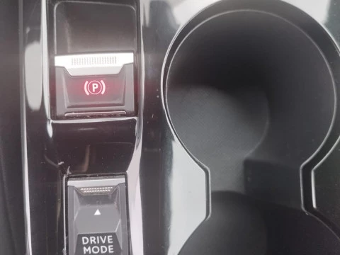 Peugeot 2008 Allure Puretech 130 S&S EAT8