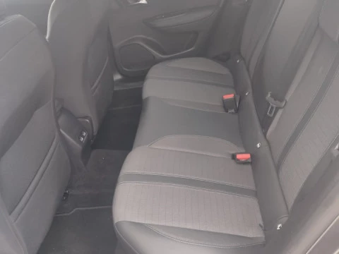 Peugeot 2008 Allure Puretech 130 S&S EAT8