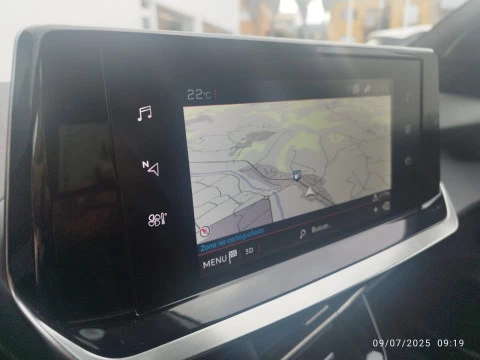 Peugeot 2008 Allure Puretech 130 S&S EAT8