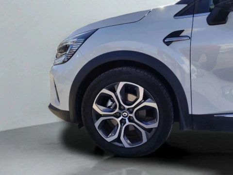 Renault Captur  E-TECH Hibrido Enchufable Fast Track 117kW