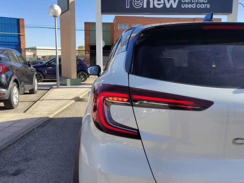 Renault Captur  E-TECH Hibrido Enchufable Fast Track 117kW