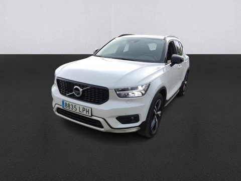 Volvo XC40 2.0 B5 G AWD R-Design Auto