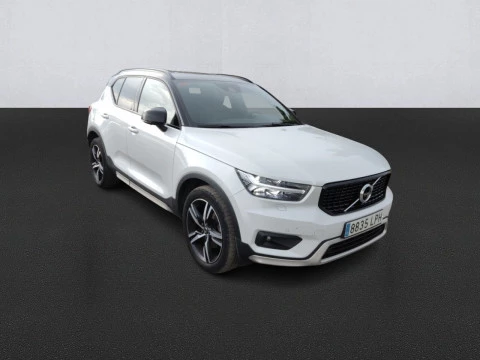 Volvo XC40 2.0 B5 G AWD R-Design Auto
